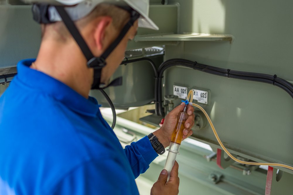 csm_oil-analysis1_umspannwerk_gebelkofen_f146e79945 Oil Analysis